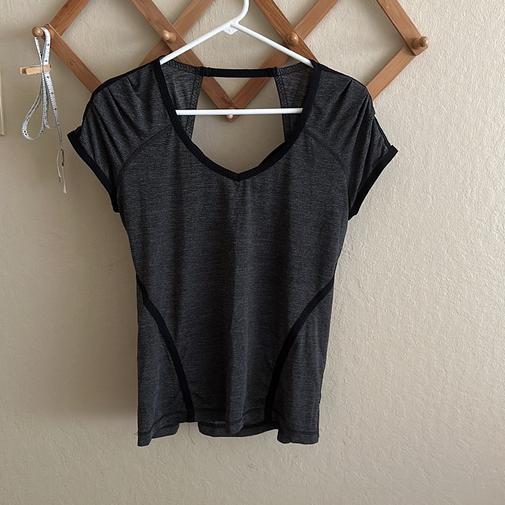 Lululemon athletic top